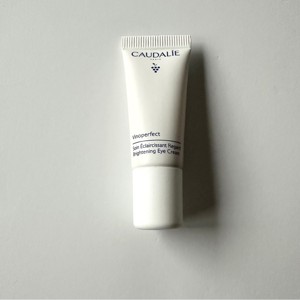 CAUDALIE Vinoperfect Brightening Eye Cream - Picture 2 of 7